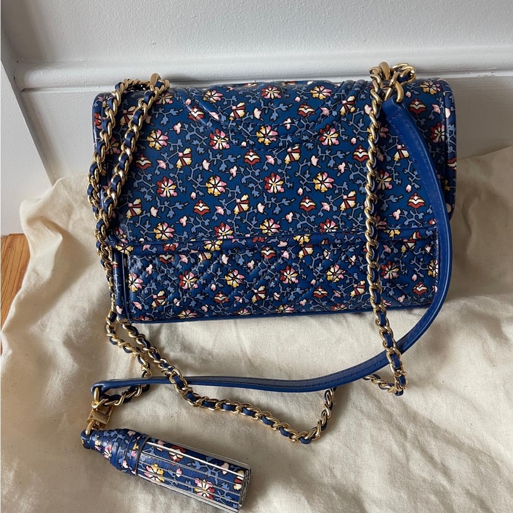 Tory Burch Fleming Small Convertible Shoulder Bag